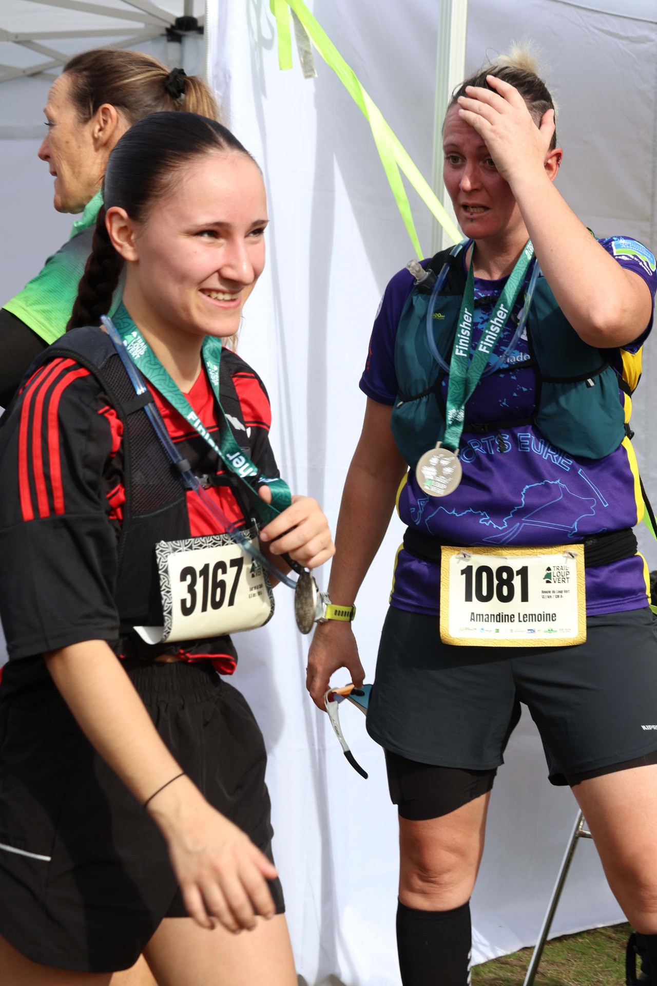 Sourires et médailles à l'arrivée, photo 2